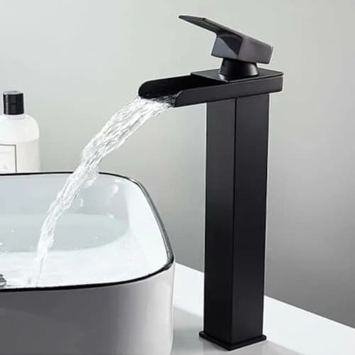 High black Square basin mixer
